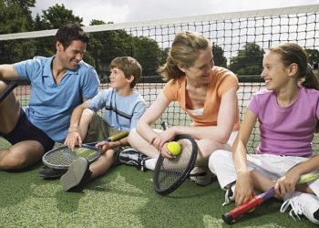 How Many People Play Tennis