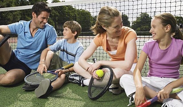 How Many People Play Tennis