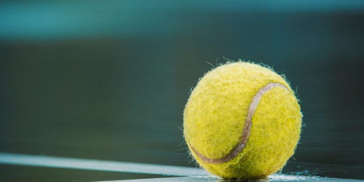 How Long Do Tennis Balls Last