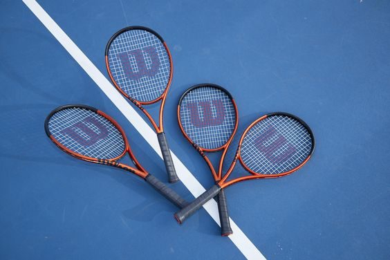 Do Tennis Rackets Come in Different Sizes