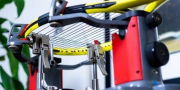 How Long to String a Tennis Racket